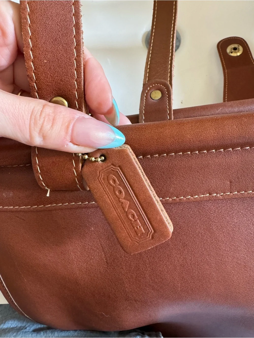 Vintage Coach Barclay Leather XL tote bag in Saddle Brown - Picture 4 of 16